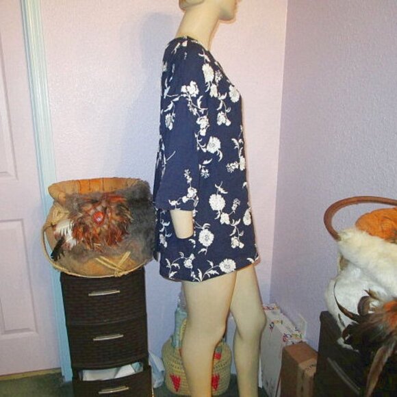 Soft Surroundings Embroidered Tunic Top Size S Oversized 3/4 Sleeves Crepe NEW - Picture 4 of 8